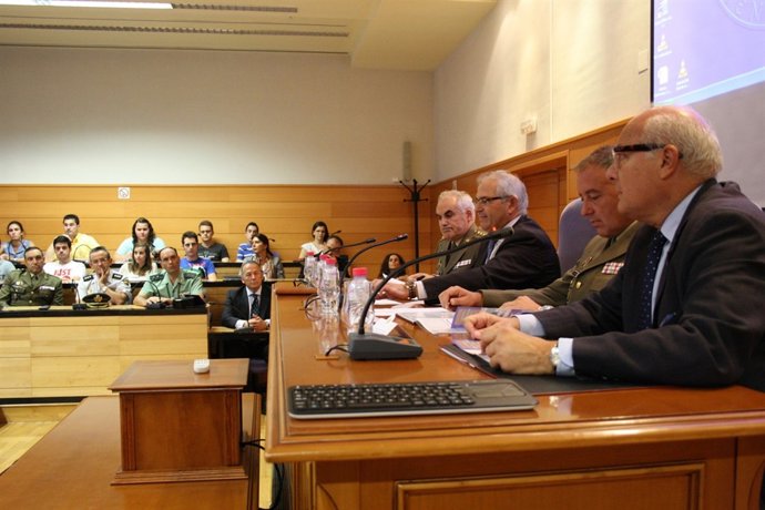 Inauguración de las V Jornadas sobre Seguridad y Cultura de la Defensa