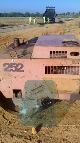 Máquina dañada por la acción de los vándalos.