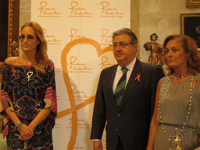 Firma del acuerdo entre Ayuntamiento y Fundación Sandra Ibarra