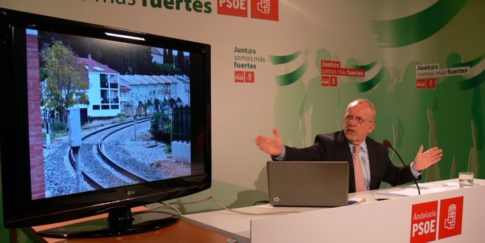 El parlamentario socialista y diputado por Granada, Manuel Pezzi.
