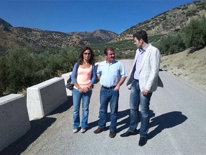 José Castro visita las obras de emergencia de la JV-2228