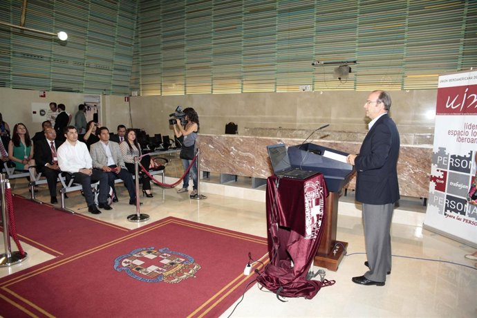 Rodríguez-Comendador interviene ante cargos de la UIM