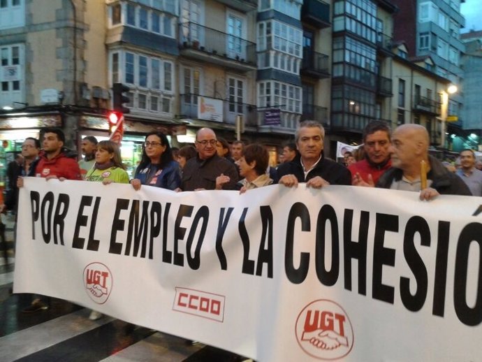 Manifestación en Torrelavega por el empleo y la cohesión social