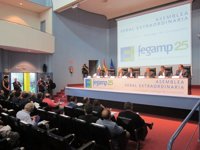 Alcaldes de municipios que asumirán copago hospitalario critican la "injusta" subida de carburante