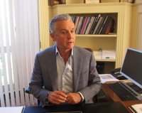 Plata cree "excesivas" las exigencias del Estado por la ayuda para sufragar 40 despidos y no descarta otras vías