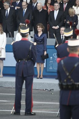 La presidenta Barcina en el desfile militar