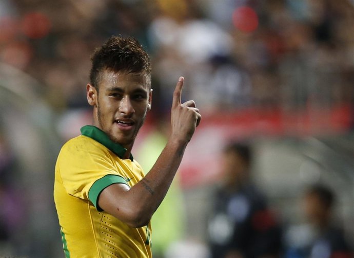 Neymar con Brasil