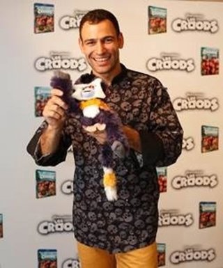 Darío Barrios cocina a los croods 