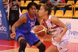 El Perfumerías Avenida comienza con victoria