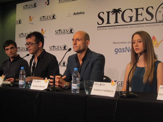 Director y actores del filme 'Mindscape'