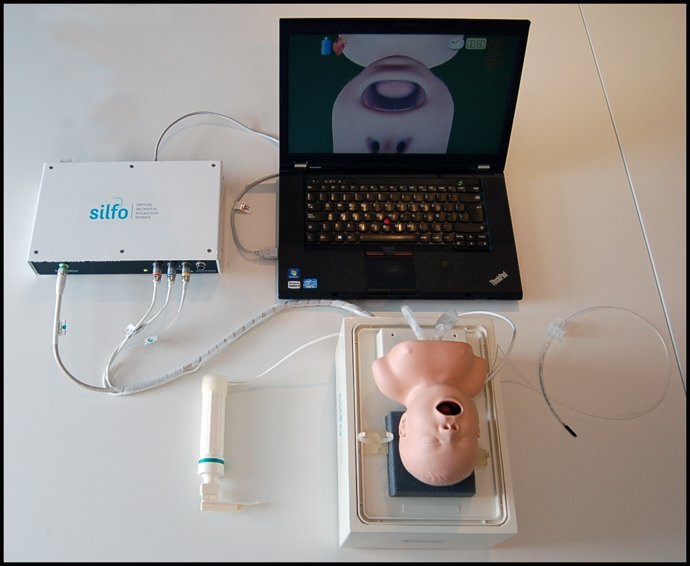Primer simulador virtual de intubación para neonatos