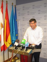 Argüelles asegura que Foro destituye a Alonso por no plegarse a los intereses del partido de Cascos