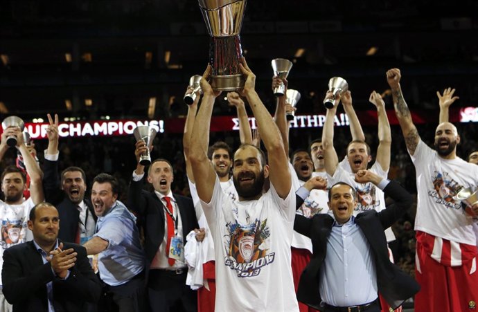 Vassilis Spanoulis con el Olympiacos campeón Euroliga 2013