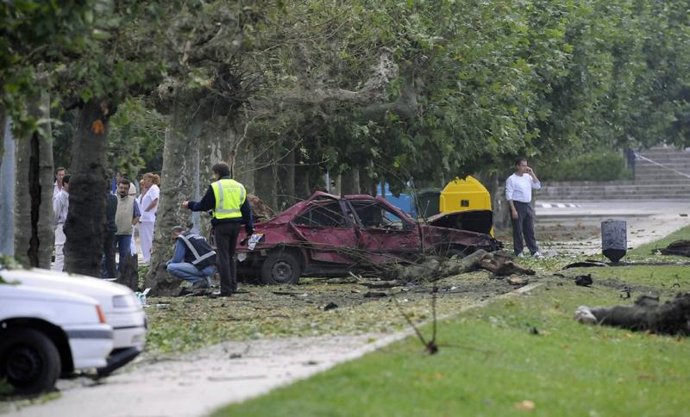 ETA asesina a un militar en Santona