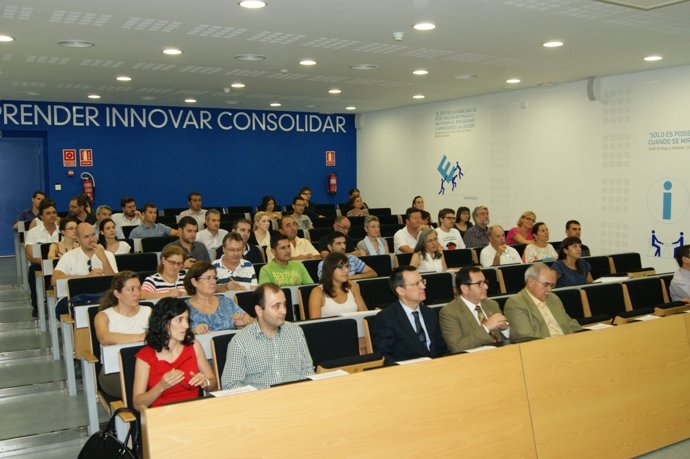 Asistentes jornada Spin Off