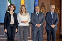 Susana Díaz se reúne con el alcalde y la nueva responsable del Comisionado para el Polígono Sur