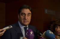 Echániz afirma que el copago de fármacos en hospitales ordena la sanidad y no tiene una capacidad recaudatoria