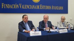 Buch interviene en la jornada sobre energías renovables.