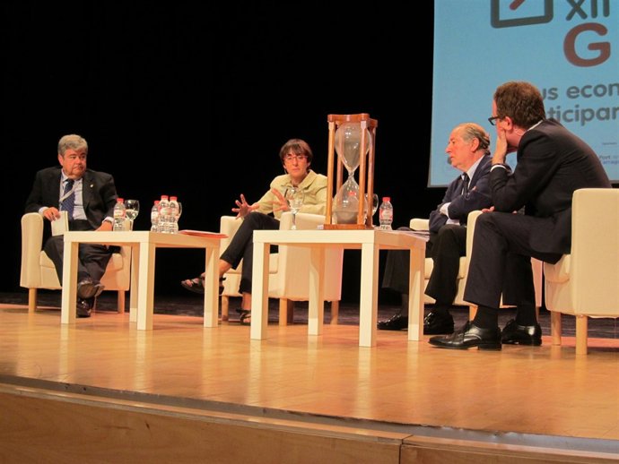 G.López Casasnovas, M.Espasa, J.M.Gay de Liébana y A.Closas