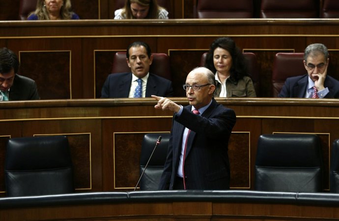 Ministro de Hacienda, Cristóbal Montoro, en el Congreso