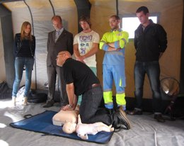 Jornada sobre reanimación cardiopulmonar en la Plaza Mayor de Valladolid