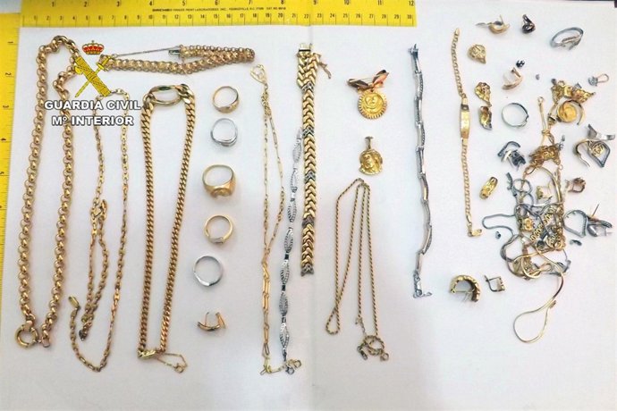 Robo joyas en Cieza