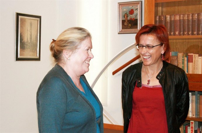 Carolyn Richmond y Ana Gámez