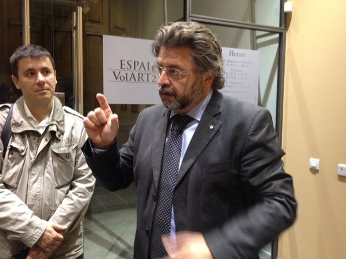 El secretario de Universidades A.Castellà