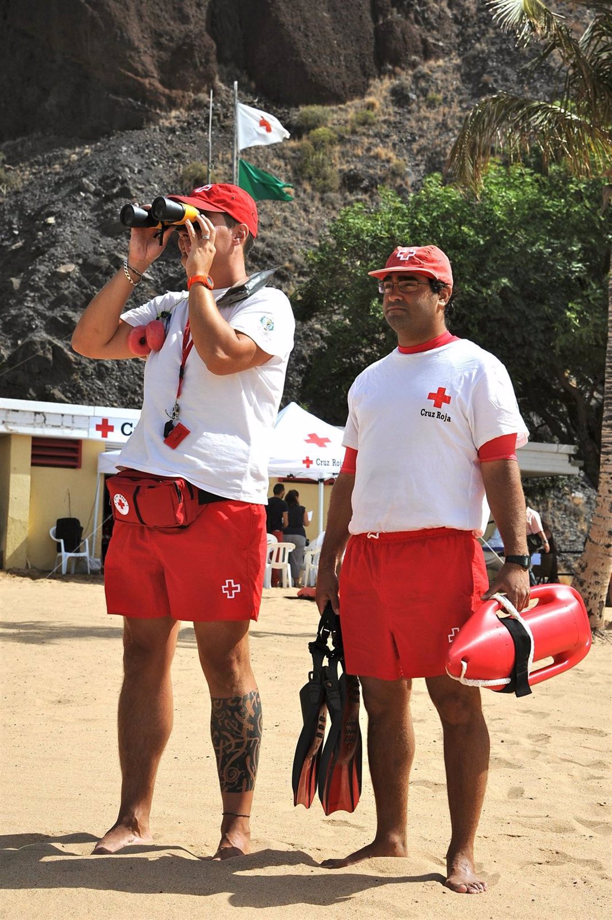 Cruz Roja Cierra La Temporada De Verano Con Mas De 3 000 Actuaciones En Playas De La Provincia De Santa Cruz De Tenerife