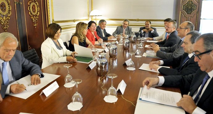 Díaz se reúne en San Telmo con la Mesa del Tercer Sector