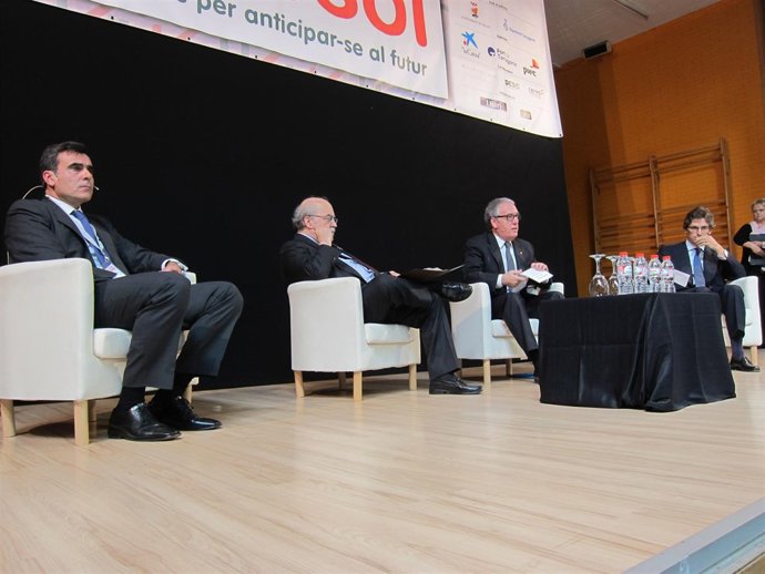  X.Adserà, A.Mas-Colell, J.Poblet Y C.U.Bonomi