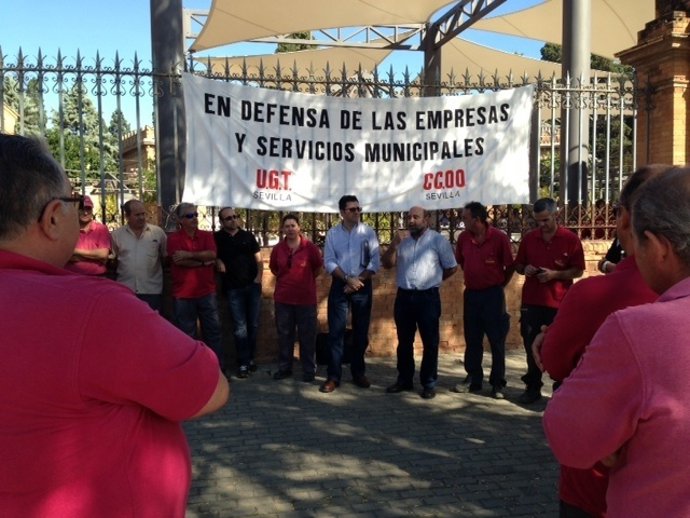 Asamblea de los trabajadores del cementerio de Sevilla