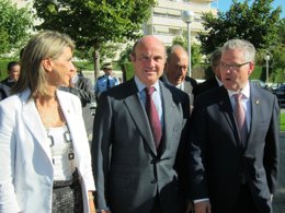 Llanos.De Luna, Luis De Guindos y el alcalde de Salou Pere Granados