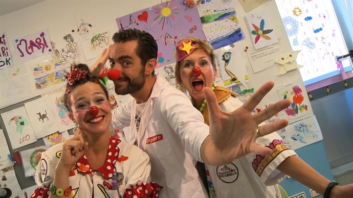 Dani Mateo y Doctores Sonrisas