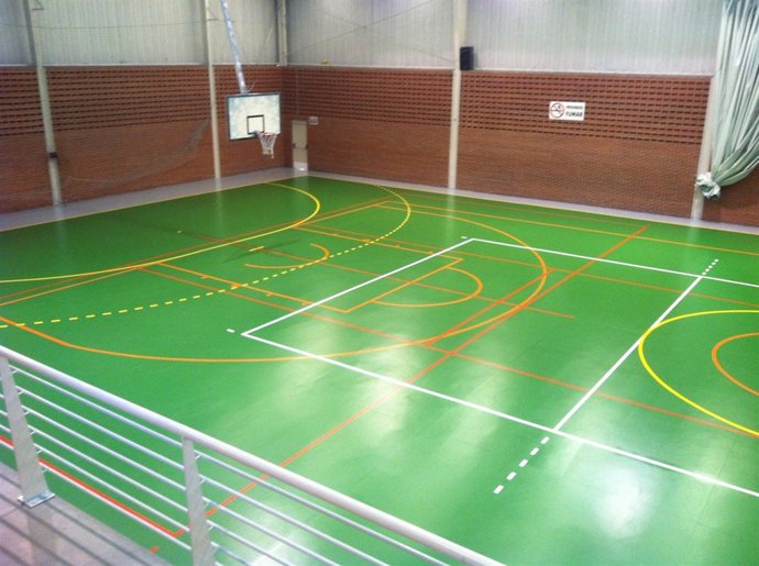 Pabelllón José María Parés recién pintado