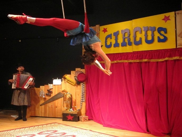 Escena del espectáculo 'Tachán'