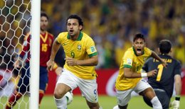 Brasil arrolla (3-0) a España y conquista la Copa Confederaciones