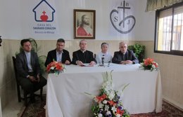 El obispo Jesús Catalá presenta la Fundación 'Casa del Sagrado Corazón'
