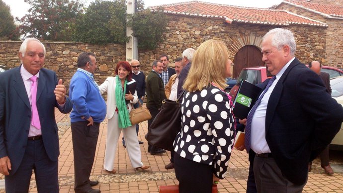 García(D) con alcaldes leoneses