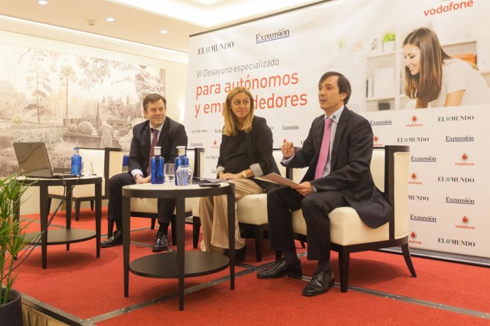 Intervención de Mazas en el desayuno 