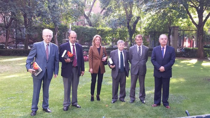Antonio Morales, Juan Pablo Fusi Aizpurúa y Andrés de Blas