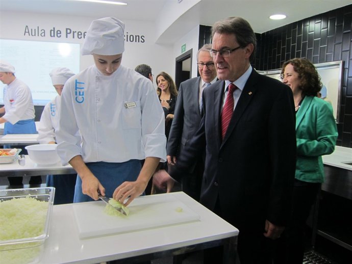 Artur Mas (presidente de la Generalitat) visita el nuevo edificio del CETT