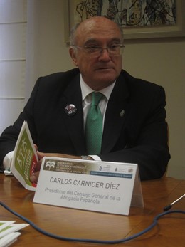 Carlos Carnicer