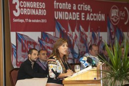 Beatriz Mato en la clausura del 3º congreso de la Fed. Servicio UGT en Santiago.