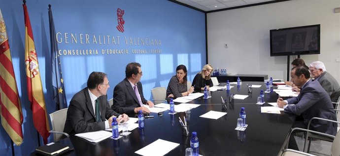 El Patronato de la VIU aprueba la entrada de Planeta.