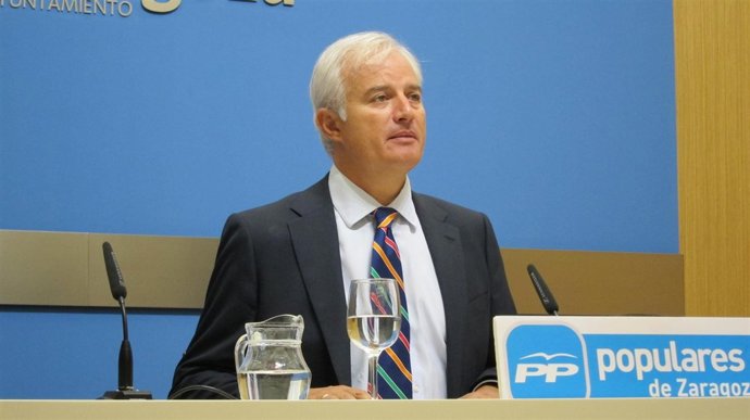 El portavoz del PP en el Ayuntamiento de Zaragoza, Eloy Suárez