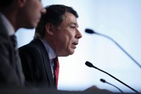 González dice le parece "muy bien" que Aguirre no sea citada para declarar como testigo