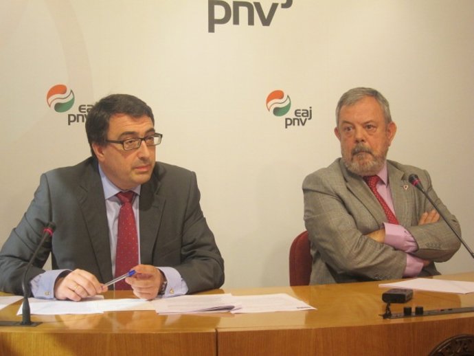 Aitor Esteban y Pedro Azpiazu