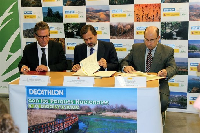 Firma de Decathlon de compromiso con el Medio Ambiente