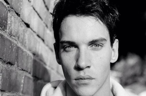 Jonathan Rhys Meyer será  Drácula en la nueva serie de vampiros estadounidense 